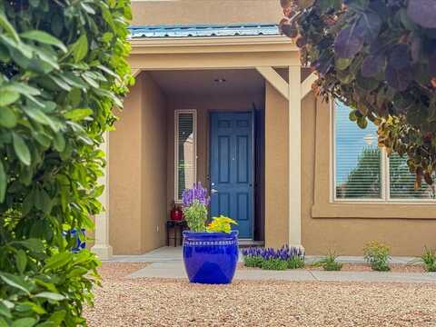4 Purple Crow Place, Santa Fe, NM 87508
