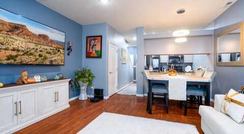 4654 Camino Cuervo, Santa Fe, NM 87507