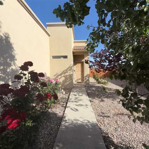 5858 Rojo Caliente, Santa Fe, NM 87507