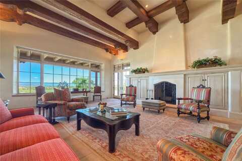 11 E Golden Eagle Road, Santa Fe, NM 87506