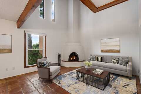 2992 Plaza Azul, Santa Fe, NM 87507