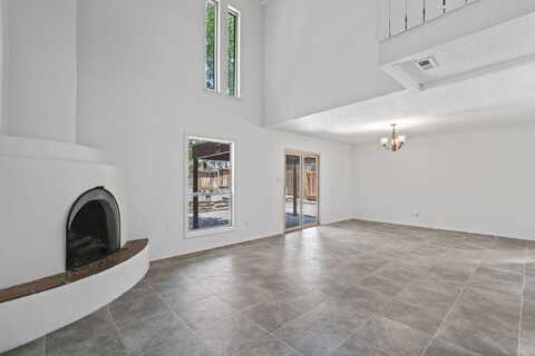 3166 Plaza Blanca, Santa Fe, NM 87507