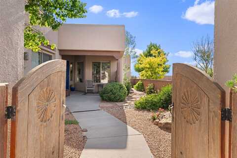 1 Pajarito Peak, Santa Fe, NM 87508