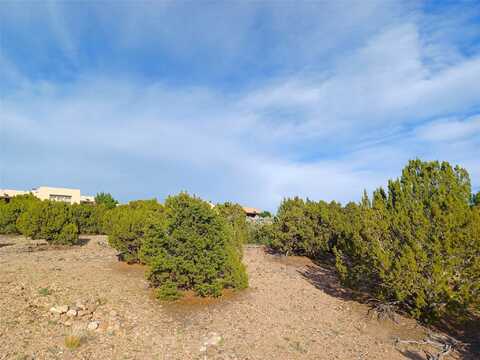 11 Camino Ventura, Santa Fe, NM 87507