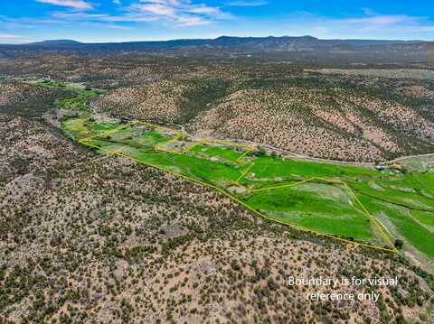 248 State Road 341, La Madera, NM 87539