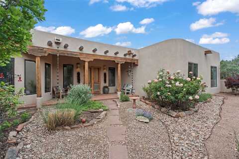 17 Alteza, Santa Fe, NM 87508