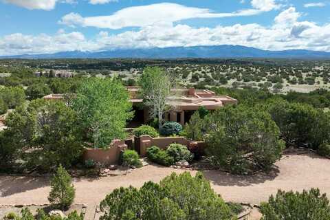 6 Rising Moon, Santa Fe, NM 87506
