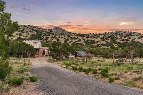 35 Grateful, Madrid, NM 87010