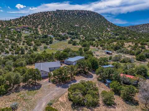71 Apache Plume Drive, Santa Fe, NM 87508