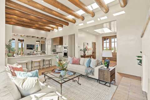 6 Sierra Court, Santa Fe, NM 87506