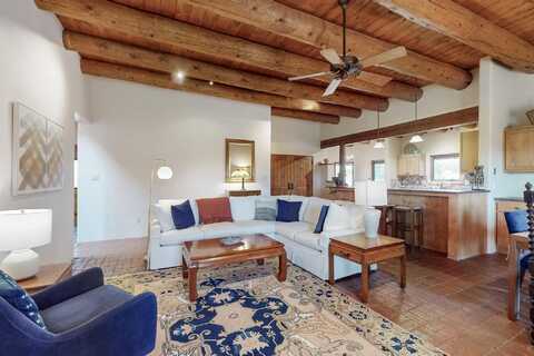 33 Black Canyon Road, Santa Fe, NM 87508