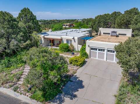 124 Monte Vista Drive, White Rock, NM 87547