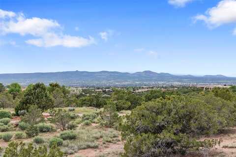 30 Mustang Mesa, Santa Fe, NM 87506