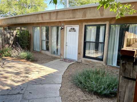 232 Irvine, Santa Fe, NM 87501