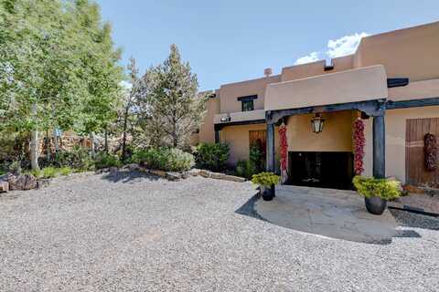 259 Montoya Circle, Santa Fe, NM 87501