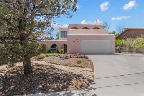 1905 Camino Redondo, Los Alamos, NM 87544