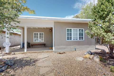 234 Fiesta, Santa Fe, NM 87501