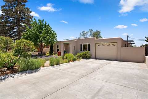 1208 Declovina Street, Santa Fe, NM 87505