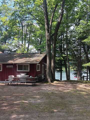 1512 Lake Drive, Harrison, MI 48625
