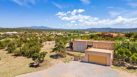 4 Remedios Road, Lamy, NM 87540