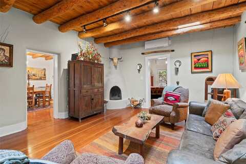 556 1/2 Garcia Street, Santa Fe, NM 87505