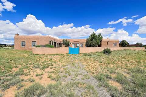 882 Camino Los Abuelos, Galisteo, NM 87540