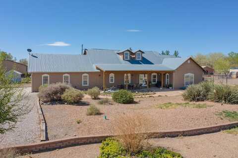 700 Salida Sandia SW, Albuquerque, NM 87105