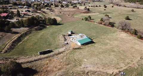 31 Lower Ojitos Rd, Penasco, NM 87521