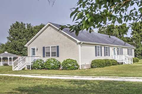 28505 WHITES NECK RD, PARKSLEY, VA 23336