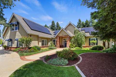 3074 Clear Water Court, Redding, CA 96002