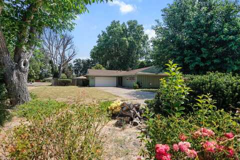 3371 Bardick Road, Anderson, CA 96007