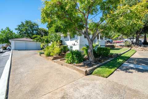 1865 Gold Street, Redding, CA 96001