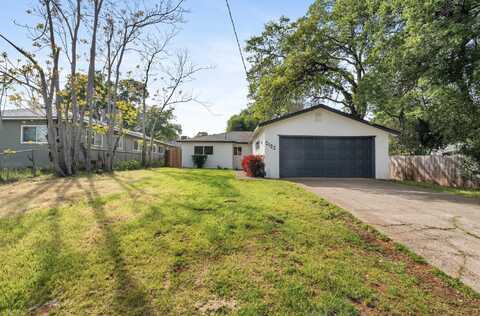 2122 Oxford Road, Redding, CA 96002