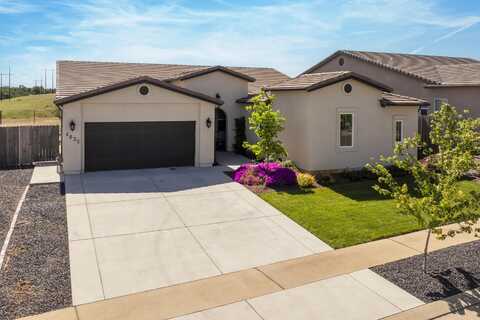 4635 Pleasant Hills Drive, Anderson, CA 96007