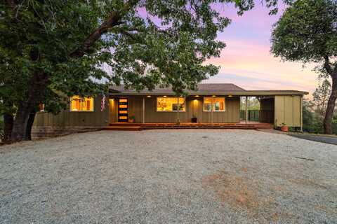 12222 Macs Road, Redding, CA 96003