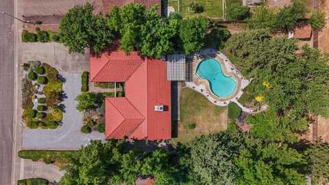 6136 Riverside Drive, Redding, CA 96001