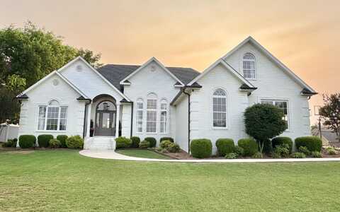 833 Co Rd 25, Killen, AL 35645