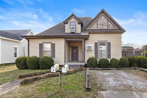 821 Prospect St, Florence, AL 35630