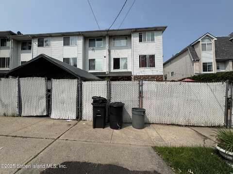 494 Winant Avenue, Staten Island, NY 10309