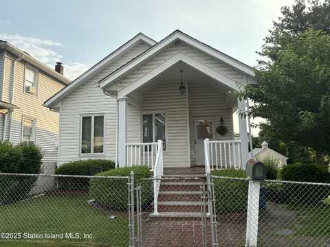 38 Quinlan Avenue, Staten Island, NY 10314