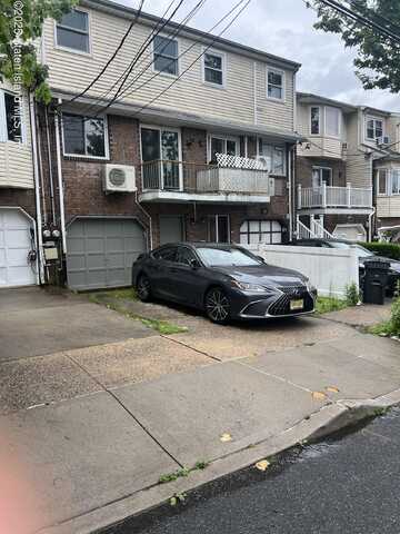 22 Oakville Street, Staten Island, NY 10314