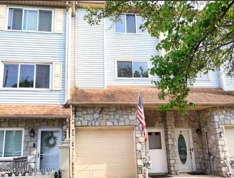 160 Wirt Avenue, Staten Island, NY 10309