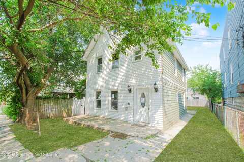 33 South Avenue, Staten Island, NY 10310