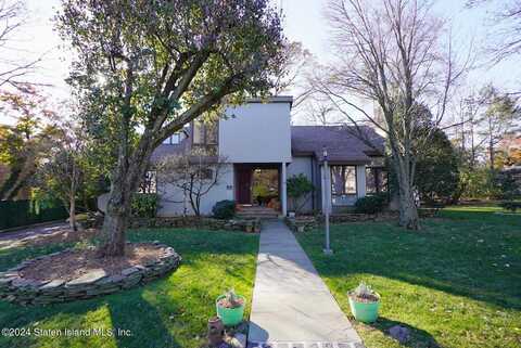 26 Ada Place, Staten Island, NY 10301