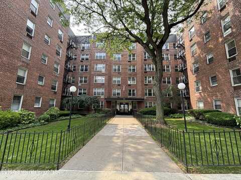 50 Fort Place, Staten Island, NY 10301