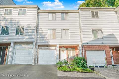 344 Ilyssa Way, Staten Island, NY 10312