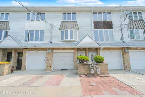 23 Peggy Lane, Staten Island, NY 10306