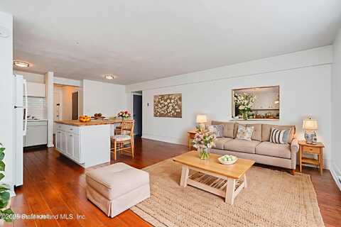 1160 Richmond Road, Staten Island, NY 10304