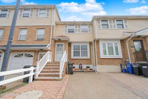19 Deborah Loop, Staten Island, NY 10312