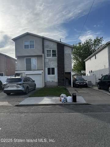 1915 North Railroad Avenue, Staten Island, NY 10306